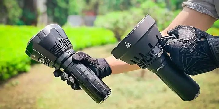 Why the MS18 Flashlight is Good for Hikers - IMALENT®