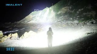 120,000 lumen flashlights illuminate the coast - IMALENT®