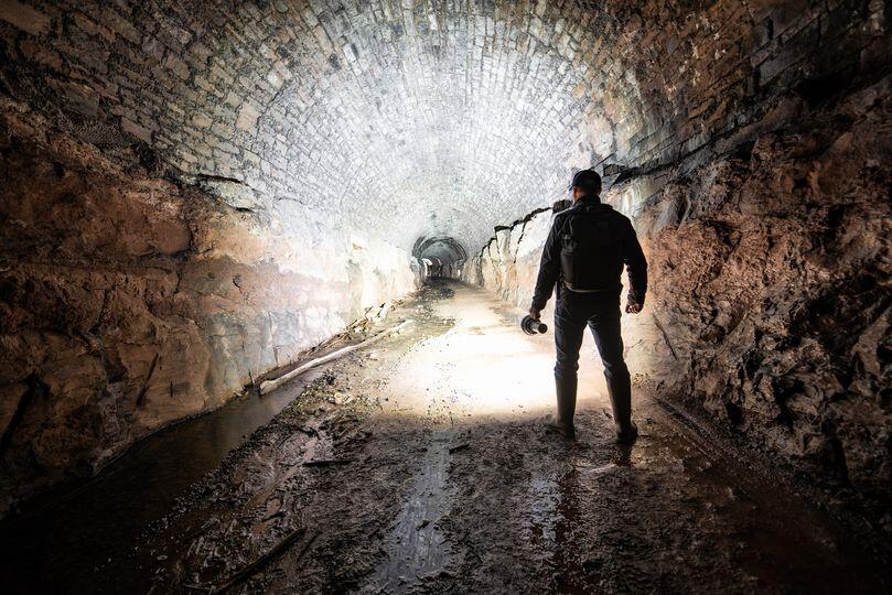 Adventure Flashlights: Illuminating Your Next Expedition - IMALENT®