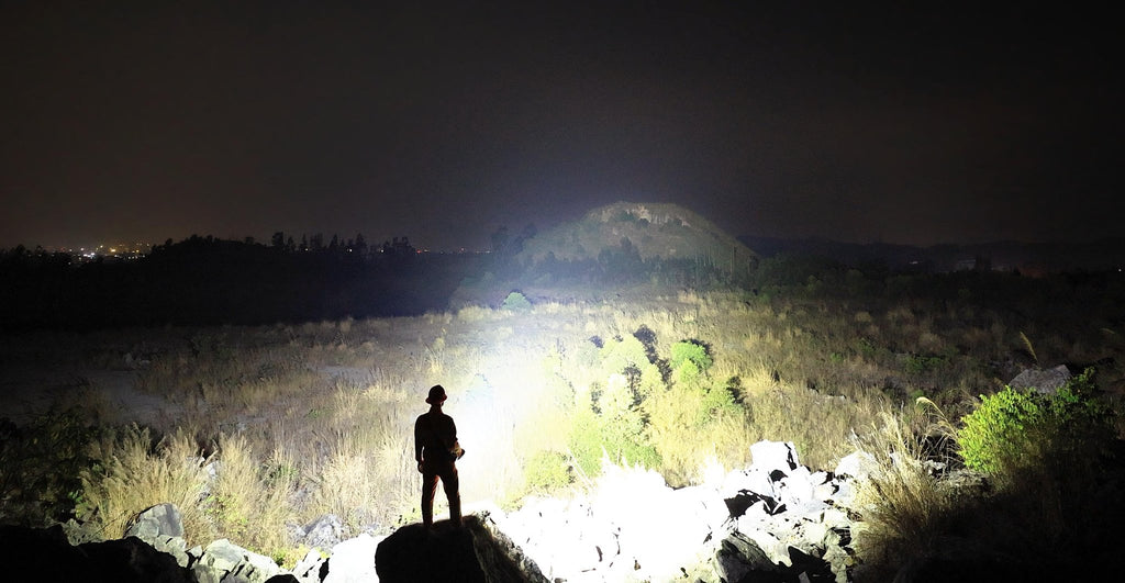 How to Use Your Flashlight to Stay Safe in the Wild - IMALENT®